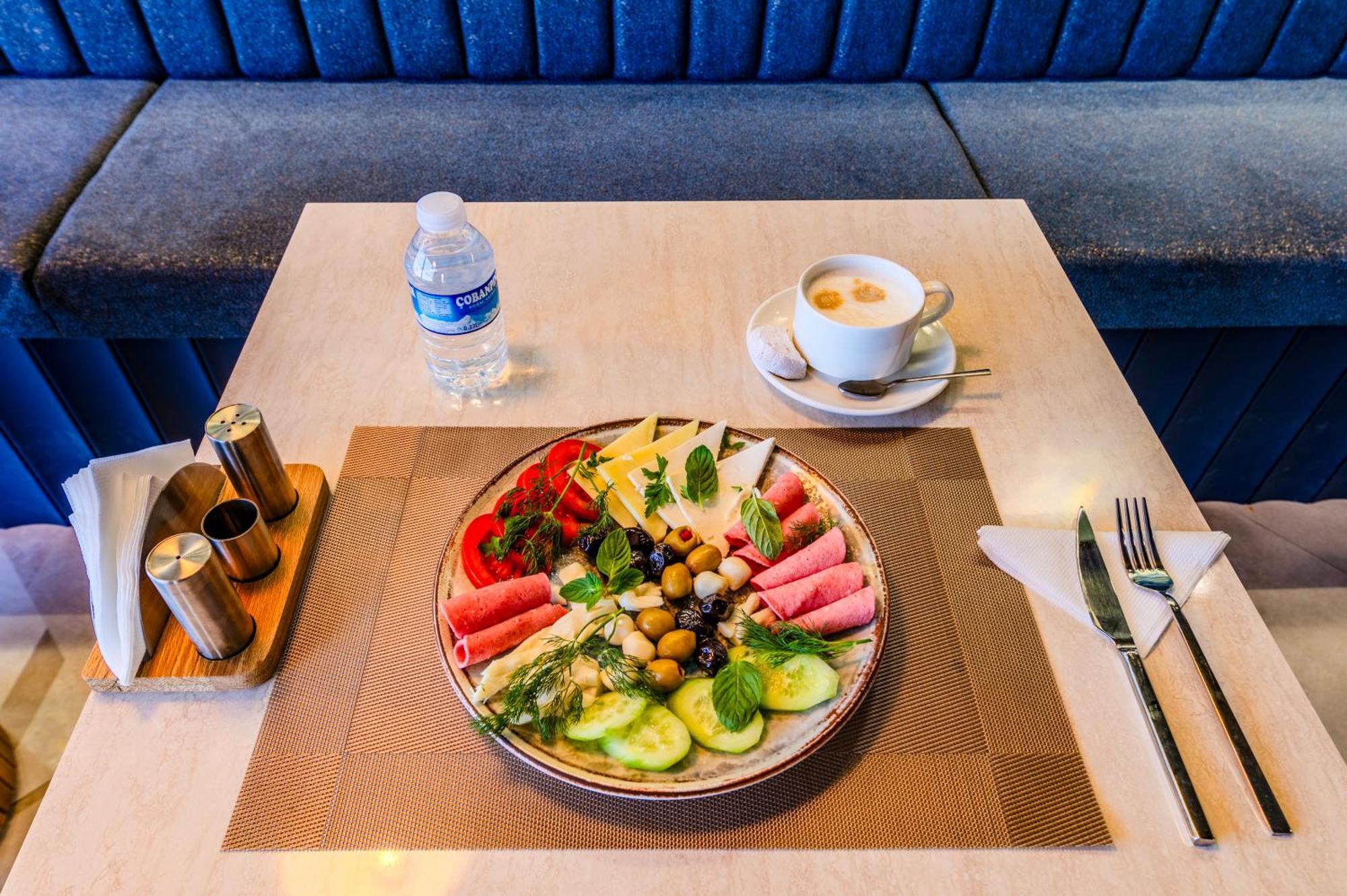 Heaven Premium Hotel Restaurant & Airport Shuttle Arnavutkoy المظهر الخارجي الصورة